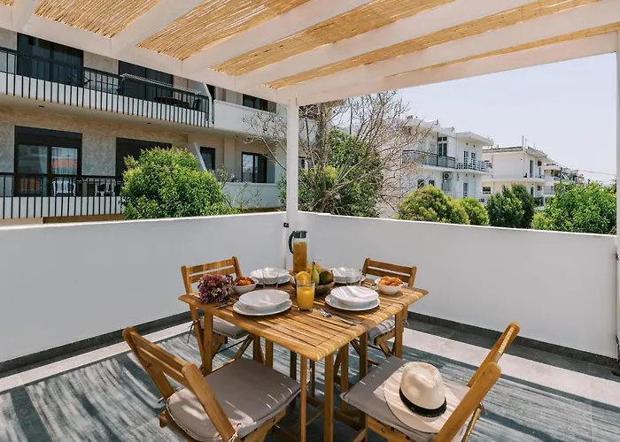 Eurus & Zephyrus Apartments