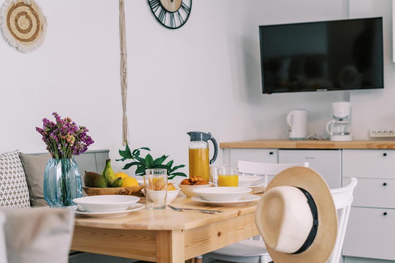 Eurus & Zephyrus Apartment *